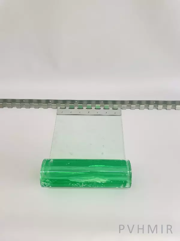 ПВХ завеса для ворот 1x2,5м. Готовый комплект